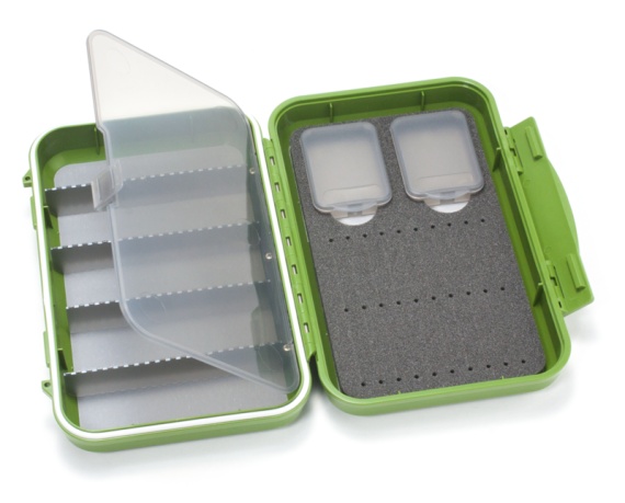 C&F Design Medium 2-Row WP Tube Fly Case w 5 Comp (CF-2405H) Olive in der Gruppe Verwahrung / Boxen & Dosen / Fliegenboxen bei Sportfiskeprylar.se (1100184)