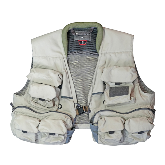 Simms Master Vest Khaki in der Gruppe Neuigkeiten / Simms Neuigkeiten bei Sportfiskeprylar.se (14516-268-20r)
