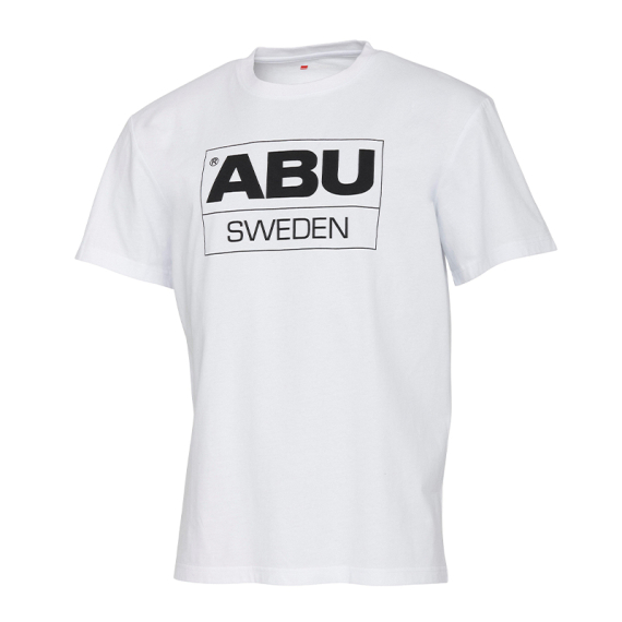 Abu Garcia Legacy Sweden Logo Tee White in der Gruppe Kleidung & Schuhe / Kleidung / T-shirts bei Sportfiskeprylar.se (1642599r)