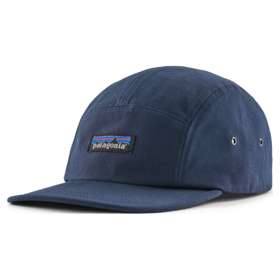 Patagonia P-6 Label Maclure Hat, New Navy in der Gruppe Kleidung & Schuhe / Kappen & Kopfbedeckungen / Caps / Dad Caps bei Sportfiskeprylar.se (22321-NENA-ALL)