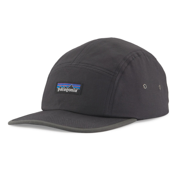 Patagonia P-6 Label Maclure Hat, Ink Black in der Gruppe Kleidung & Schuhe / Kappen & Kopfbedeckungen / Caps / Dad Caps bei Sportfiskeprylar.se (22321-PLIN-ALL)