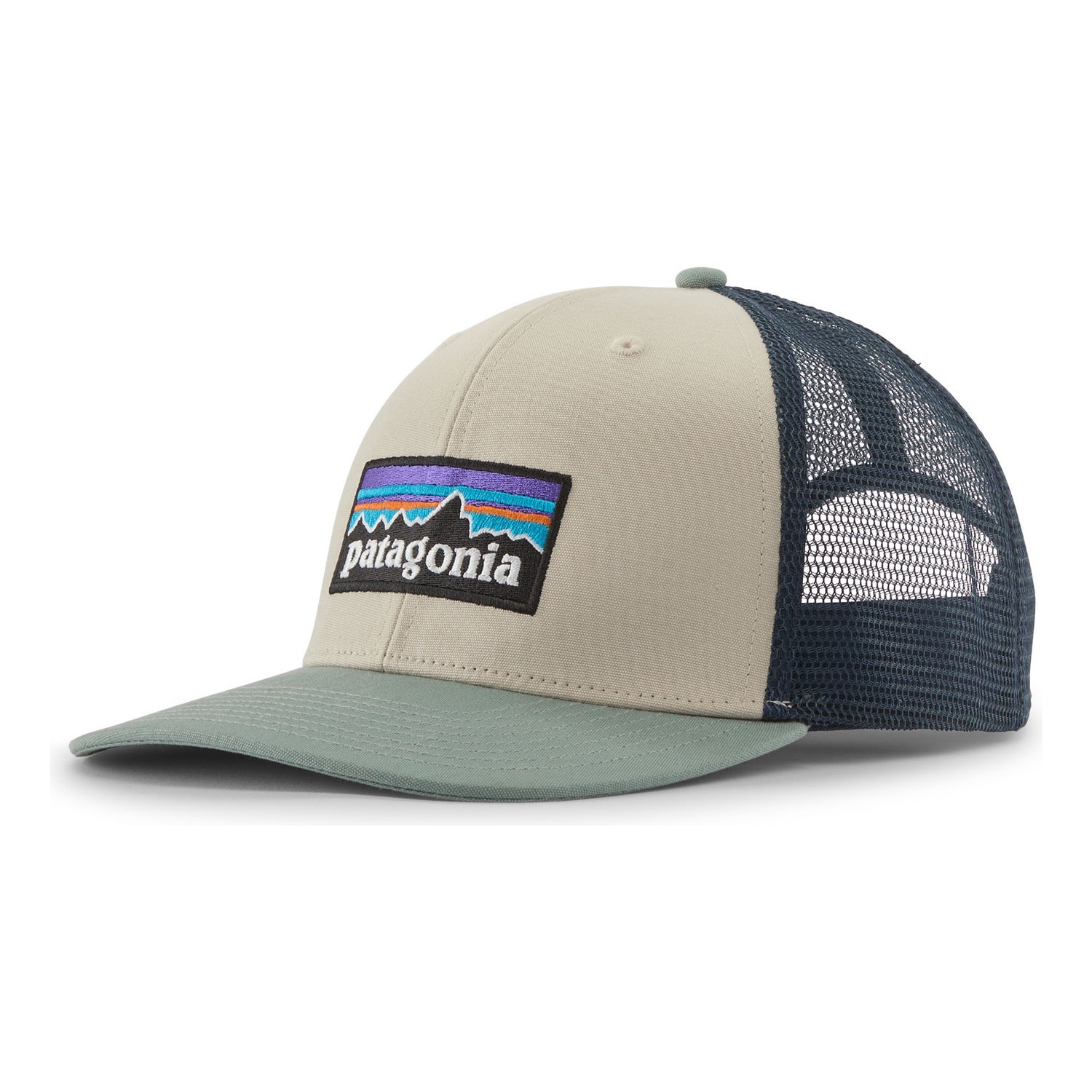 Patagonia P-6 Logo Trucker Hat PUM in der Gruppe bei Sportfiskeprylar.se (38289-PUM-ALL)