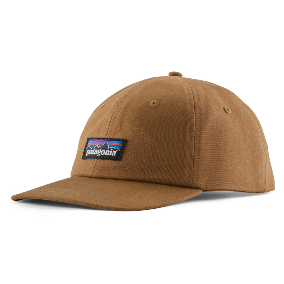 Patagonia P-6 Label Trad Cap DRBN in der Gruppe Kleidung & Schuhe / Kappen & Kopfbedeckungen / Caps / Trucker-Kappen bei Sportfiskeprylar.se (38296-DRBN-ALL)