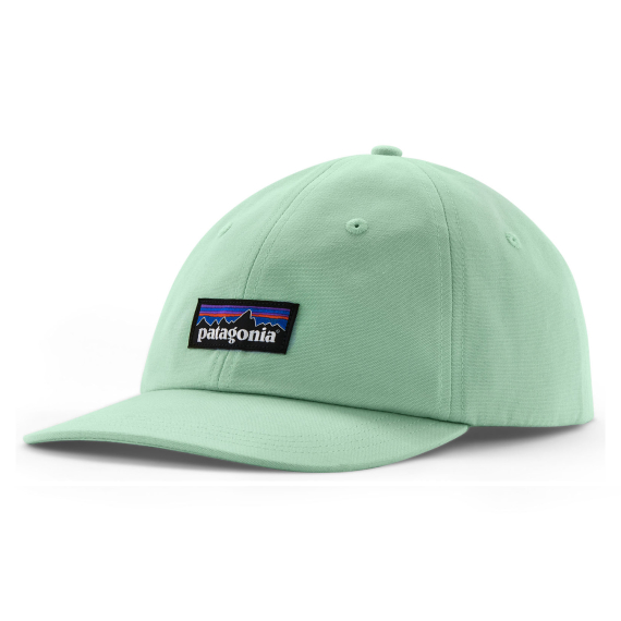 Patagonia P-6 Label Trad Cap Rinsed Green in der Gruppe Kleidung & Schuhe / Kappen & Kopfbedeckungen / Caps bei Sportfiskeprylar.se (38296-RNSG-ALL)