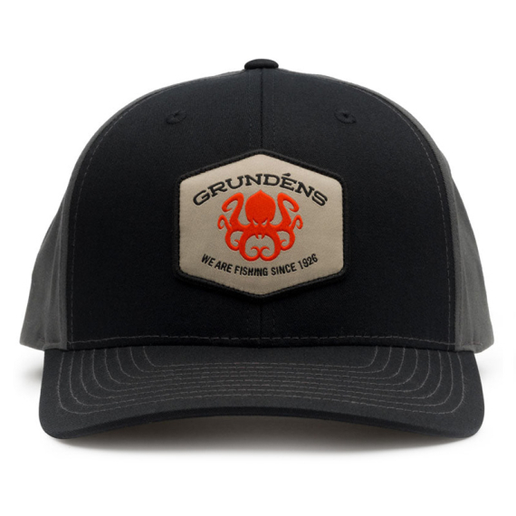 Grundéns Kracken Trucker 312 Black/Charcoal in der Gruppe Kleidung & Schuhe / Kappen & Kopfbedeckungen / Caps / Trucker-Kappen bei Sportfiskeprylar.se (50262-016-0001)