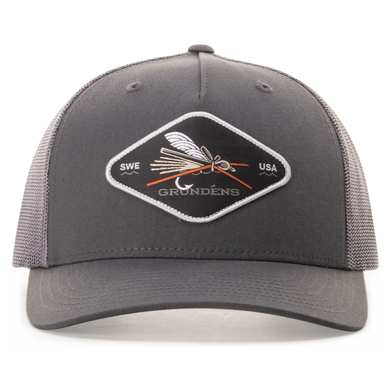 Grundéns CC Hopper Trucker Charcoal in der Gruppe Kleidung & Schuhe / Kappen & Kopfbedeckungen / Caps / Trucker-Kappen bei Sportfiskeprylar.se (50337-024-0001)