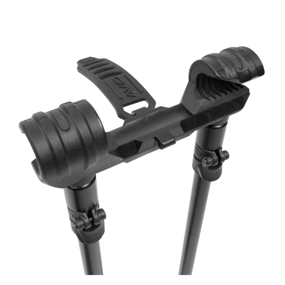 Avid Lok Down Landing Net Holder in der Gruppe Werkzeuge & Zubehör / Rod Pods, Rod Rests & Banksticks / Stage Stands, Adapters & Zubehör bei Sportfiskeprylar.se (A0480036)