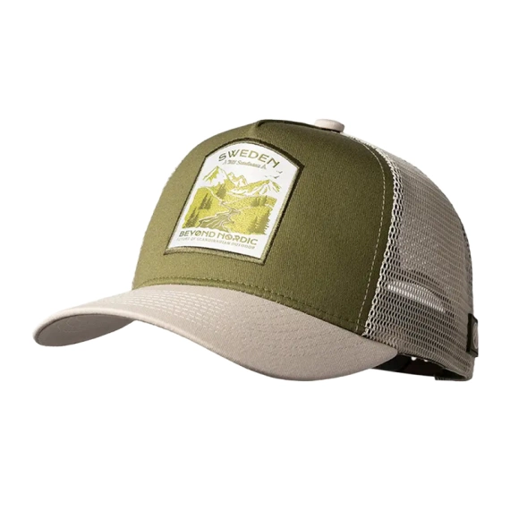 Beyond Nordic BN215 Wild Scandinavia Trucker Cap W-Beige Iguana in der Gruppe Kleidung & Schuhe / Kappen & Kopfbedeckungen / Caps / Trucker-Kappen bei Sportfiskeprylar.se (BN215-W-BEIGE-OS)