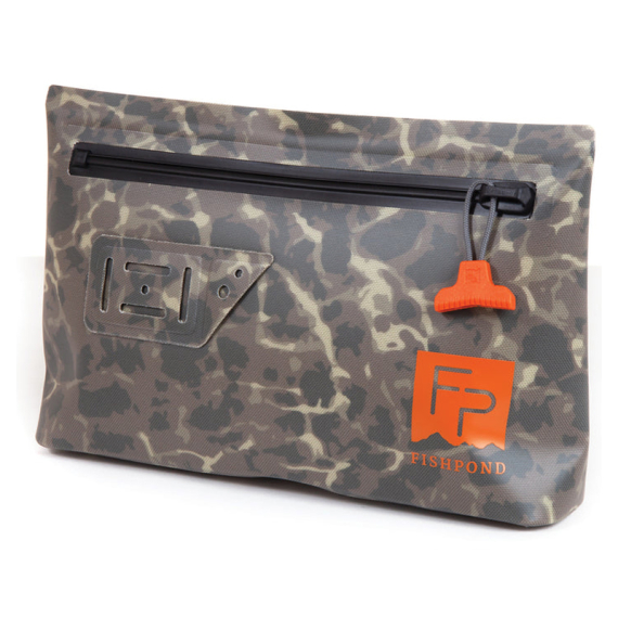 Fishpond Thunderhead Submersible Pouch - ECO Shadowcast Camo in der Gruppe Verwahrung / Wasserdichte Taschen bei Sportfiskeprylar.se (THB-ESC)