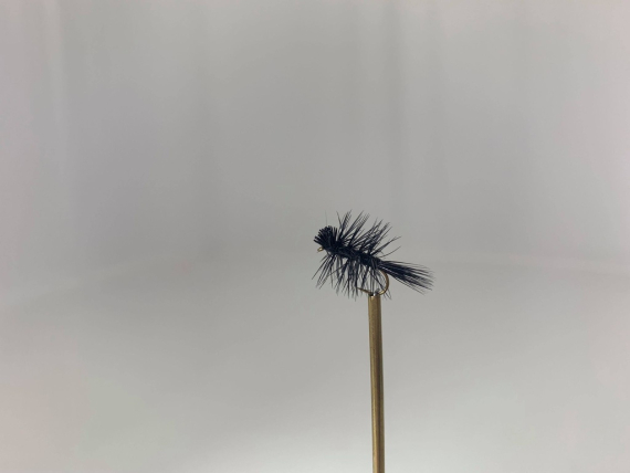 The Animal Black # 12 in der Gruppe Köder / Fliegen / Trockenfliegen bei Sportfiskeprylar.se (dano048)